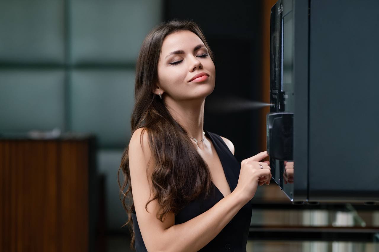 Parfémový automat – detail platebního terminálu